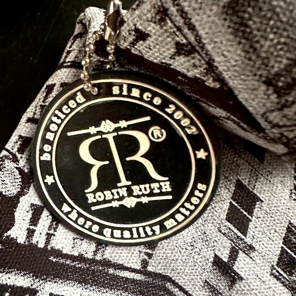 Robin Ruth Boston Bag Tote Purse Crossbody - Picture 4 of 14